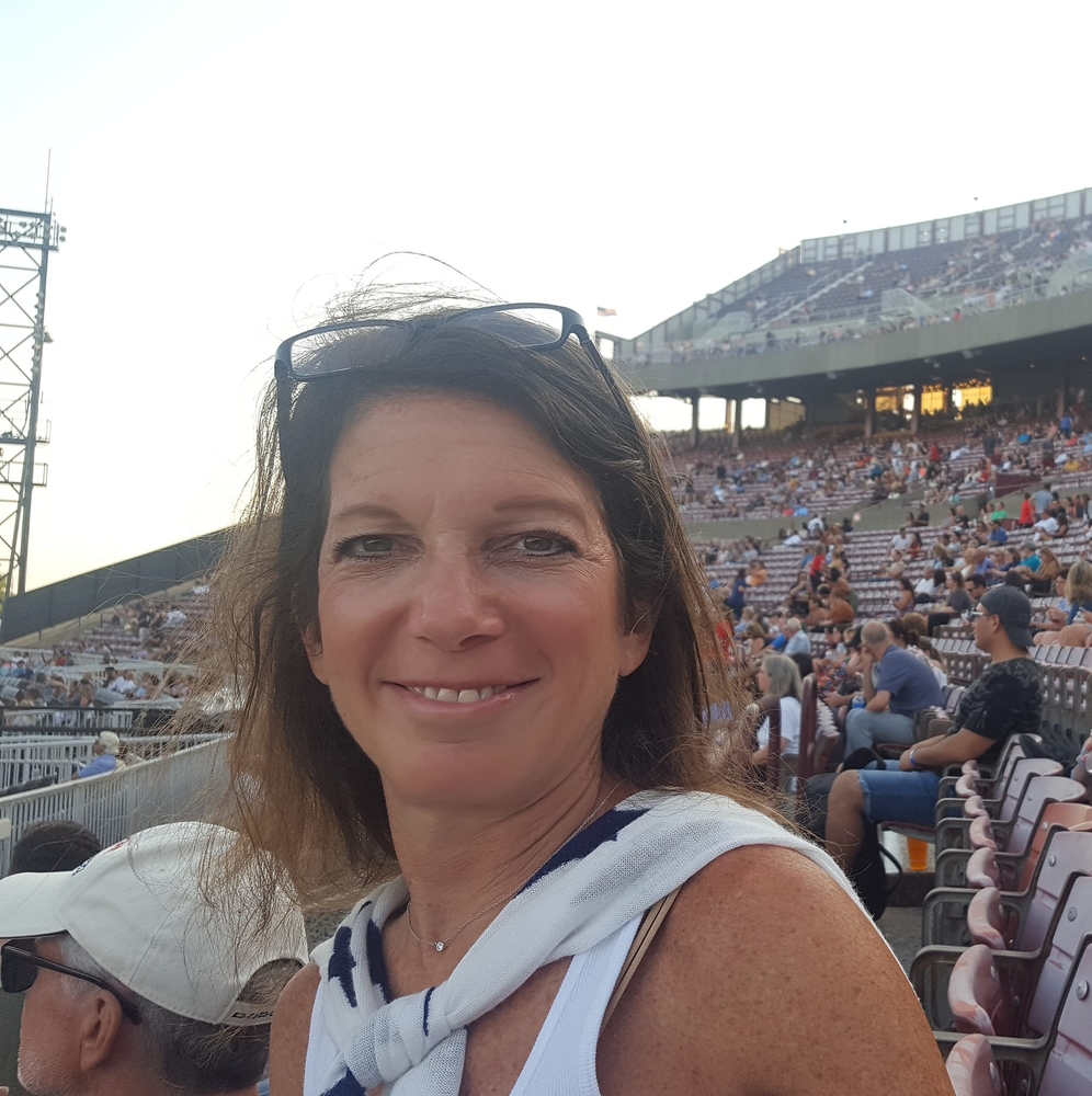 Meet your Posher, Stacy